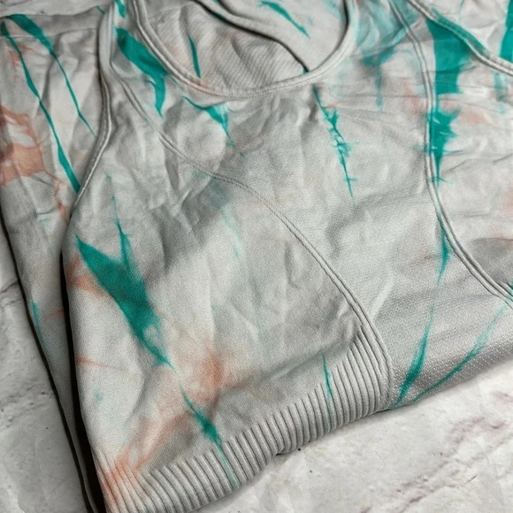 Spring Hendrix Seamless Tank size M GUC - Picture 3 of 3